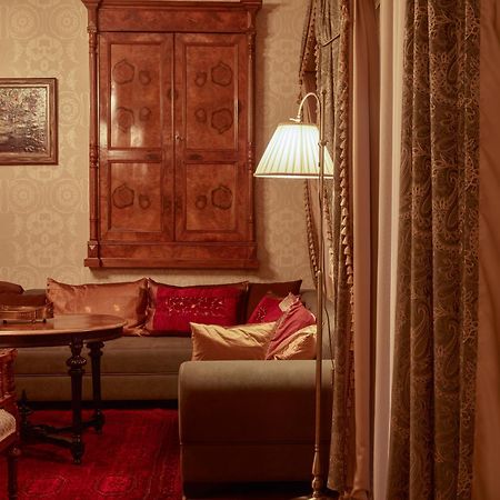 Vinotel Boutique Hotel Тбилиси Стая снимка