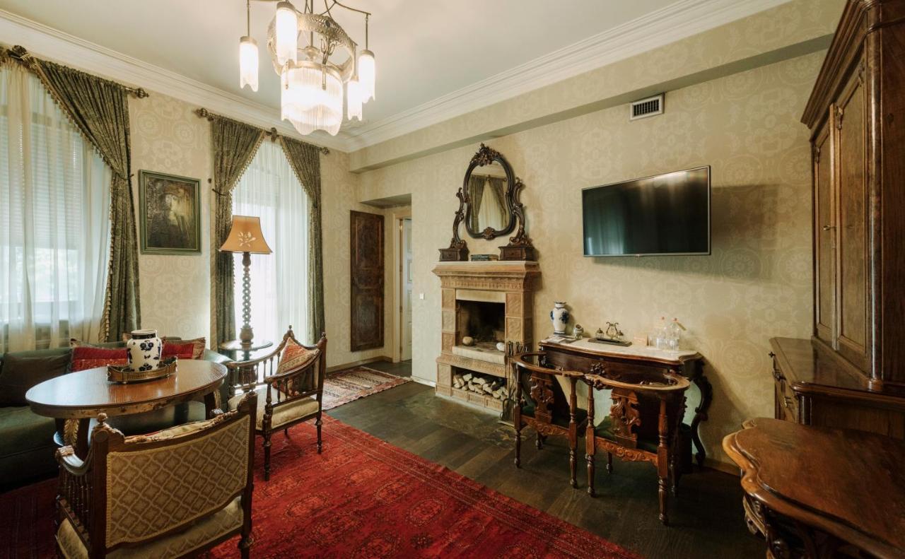 Vinotel Boutique Hotel Тбилиси Екстериор снимка