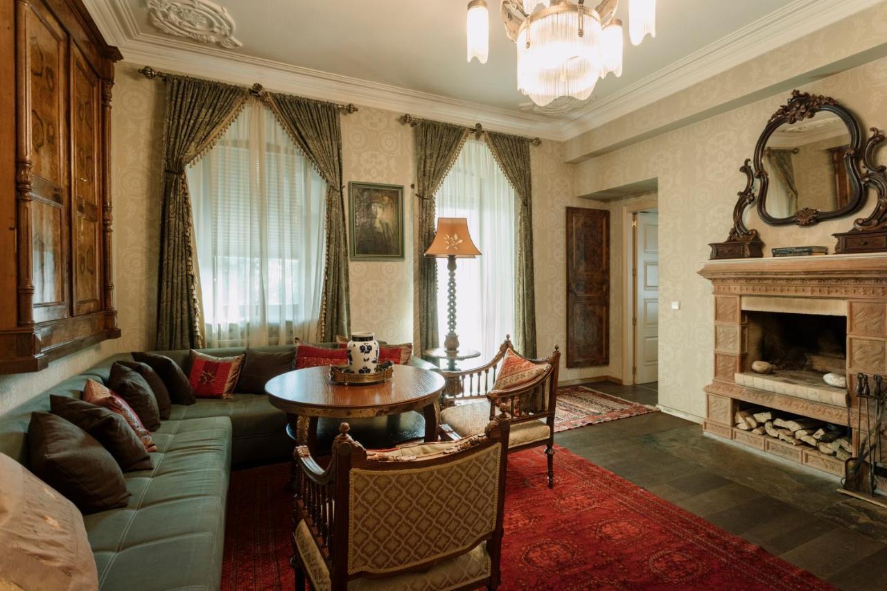 Vinotel Boutique Hotel Тбилиси Екстериор снимка