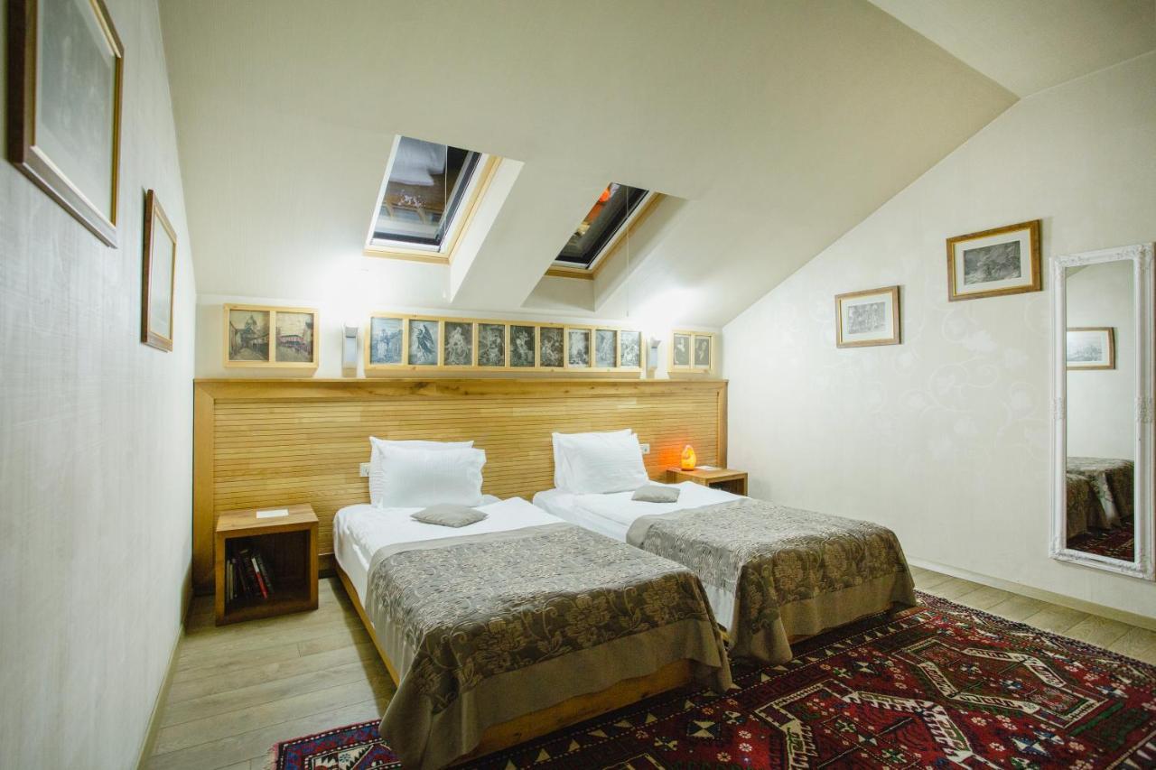 Vinotel Boutique Hotel Тбилиси Екстериор снимка