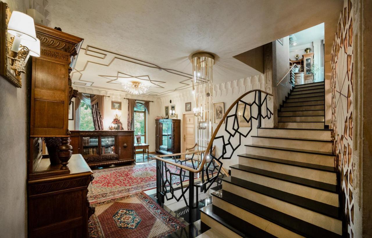 Vinotel Boutique Hotel Тбилиси Екстериор снимка