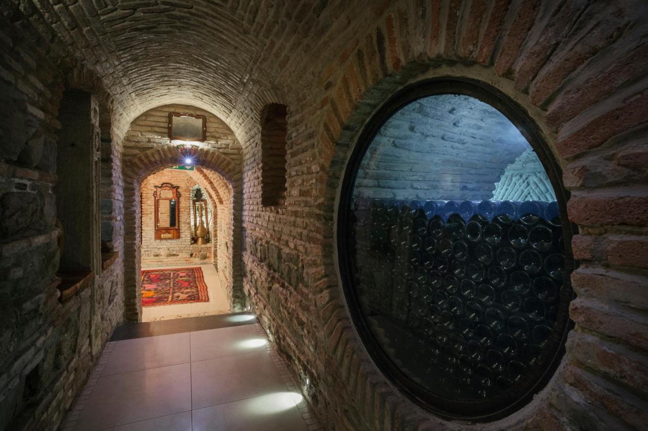 Vinotel Boutique Hotel Тбилиси Екстериор снимка
